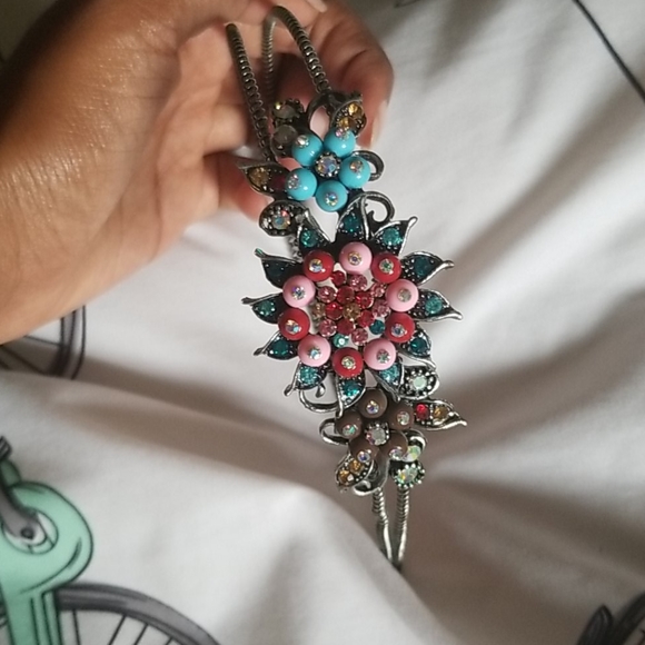 Headband!!! - Picture 1 of 2